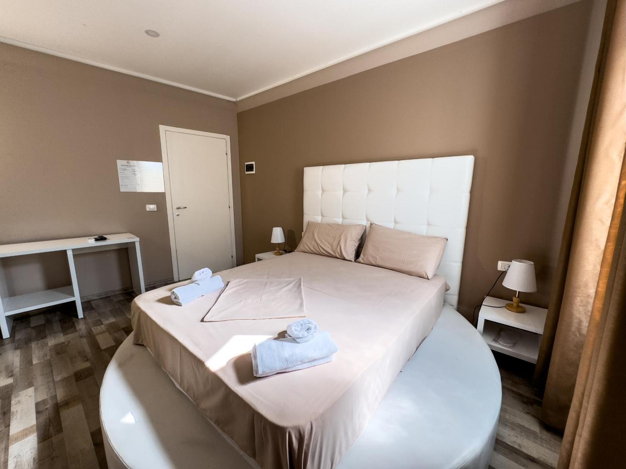 Shkodra Budget Hotel المظهر الخارجي الصورة